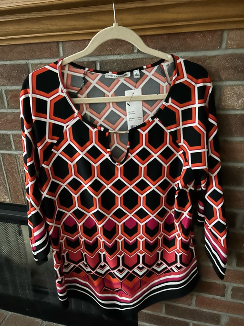 Notations Geometric Keyhole Tunic - Black, Red & Pink
